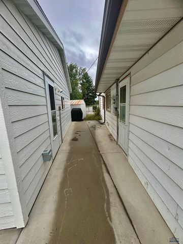 2812 OAK AVE, Rapid City, SD 57701