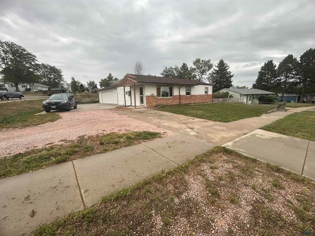 2812 OAK AVE, Rapid City, SD 57701