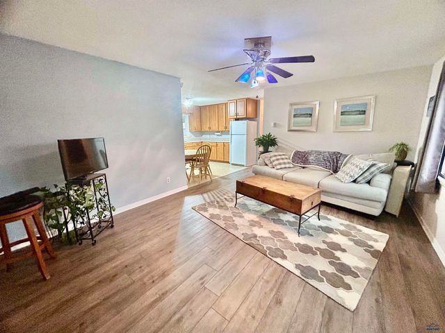 2812 OAK AVE, Rapid City, SD 57701