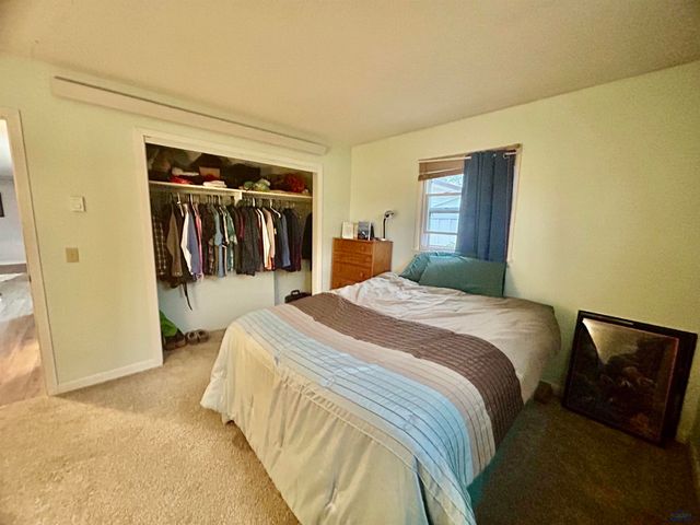 2812 OAK AVE, Rapid City, SD 57701