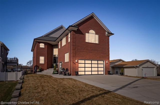 41245 Belvidere Street, Harrison Twp, MI 48045