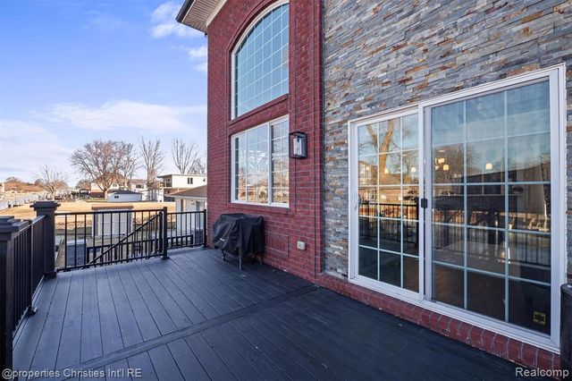 41245 Belvidere Street, Harrison Twp, MI 48045
