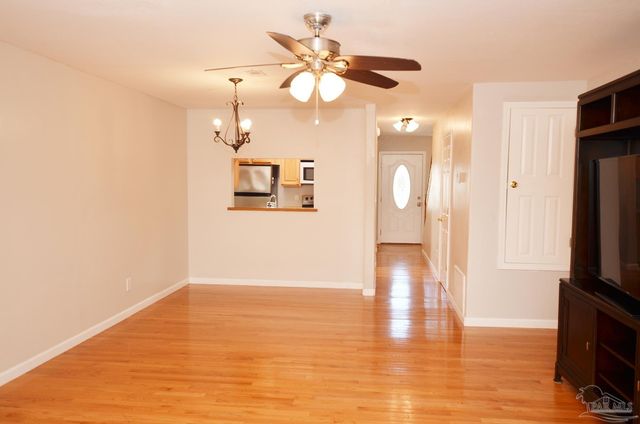 4223 Brookside Dr, Pensacola, FL 32503