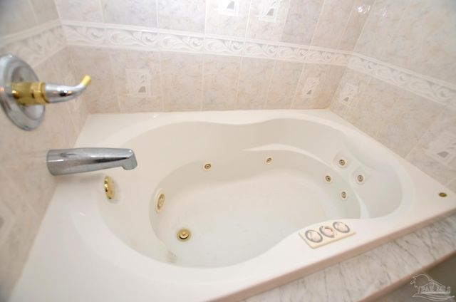 4223 Brookside Dr, Pensacola, FL 32503