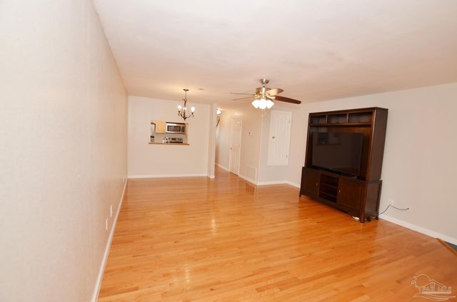 4223 Brookside Dr, Pensacola, FL 32503