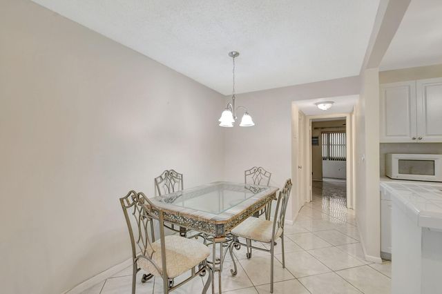 70 Camden C, West Palm Beach, FL 33417
