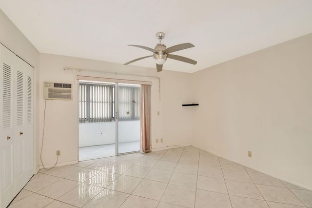 70 Camden C, West Palm Beach, FL 33417
