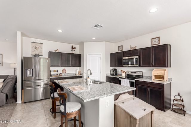 1015 W DESCANSO CANYON Drive, Casa Grande, AZ 85122