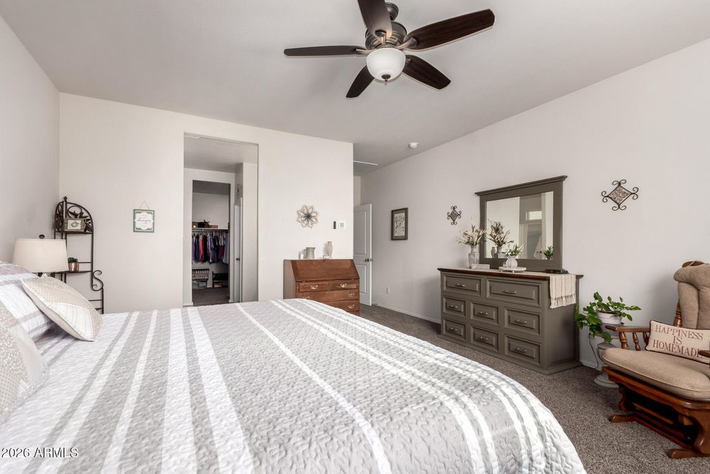 Image 14 of property listing at 1015 W DESCANSO CANYON Drive, Casa Grande, AZ 85122