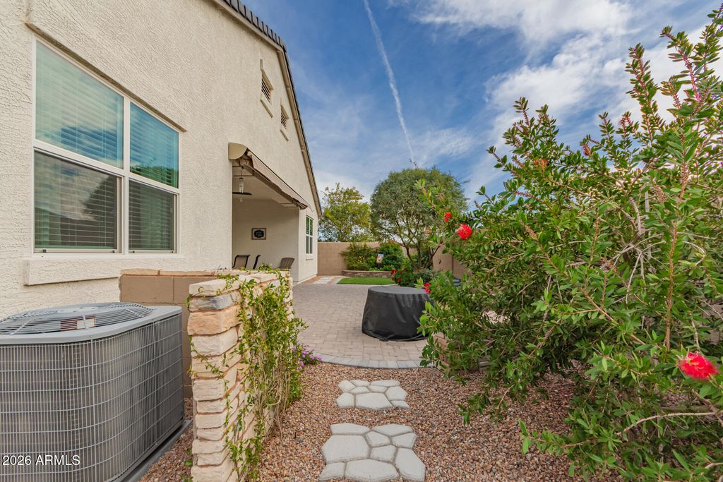 Image 34 of property listing at 1015 W DESCANSO CANYON Drive, Casa Grande, AZ 85122