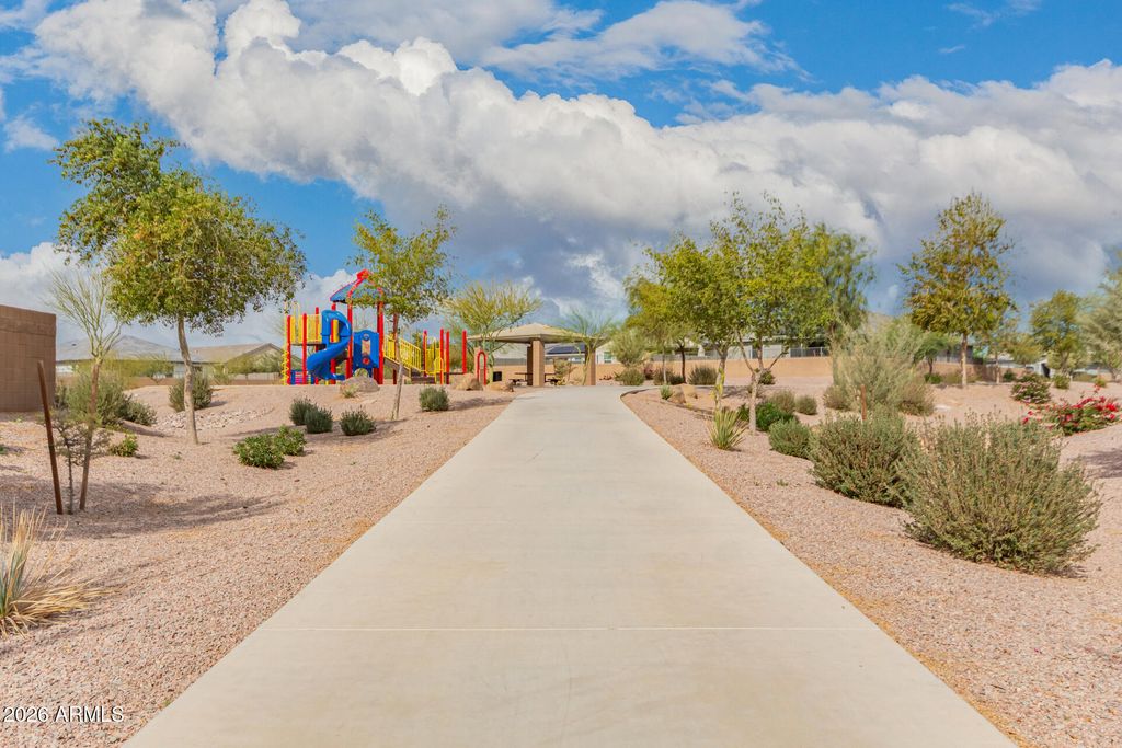 Image 37 of property listing at 1015 W DESCANSO CANYON Drive, Casa Grande, AZ 85122