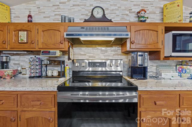 1463 Charlotte Highway, Mooresville, NC 28115