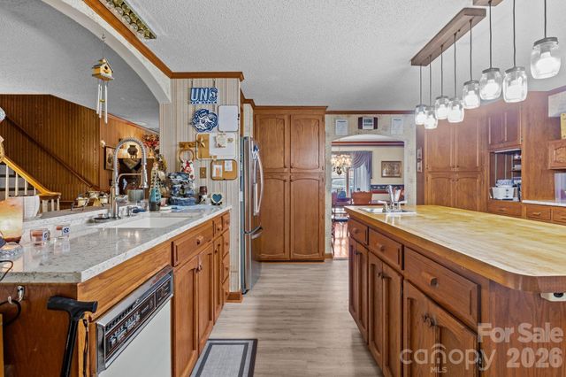 1463 Charlotte Highway, Mooresville, NC 28115