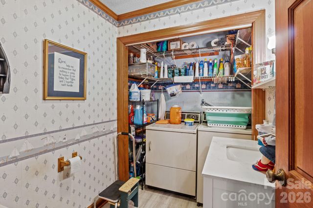 1463 Charlotte Highway, Mooresville, NC 28115