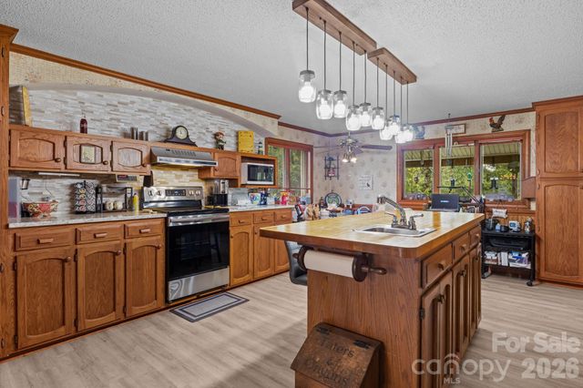 1463 Charlotte Highway, Mooresville, NC 28115