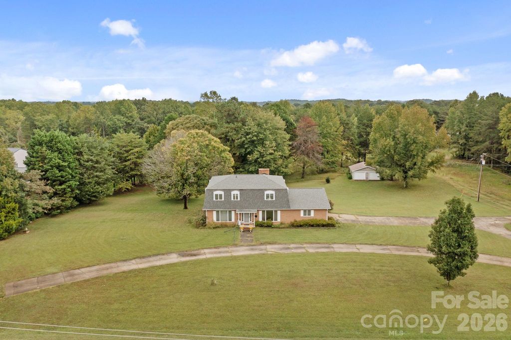 1463 Charlotte Highway, Mooresville, NC 28115