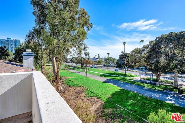 928 Harbor Crossing Lane, Marina Del Rey, CA 90292