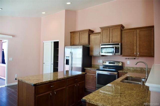 6277 N Flanders Street, Aurora, CO 80019