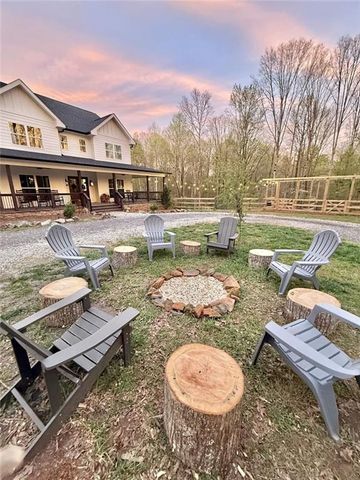 243 Sunset Circle, Dahlonega, GA 30533