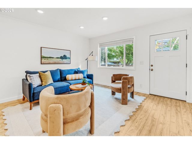 4537 N KERBY Ave, Portland, OR 97217