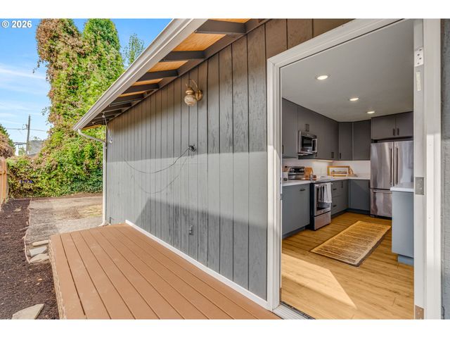 4537 N KERBY Ave, Portland, OR 97217