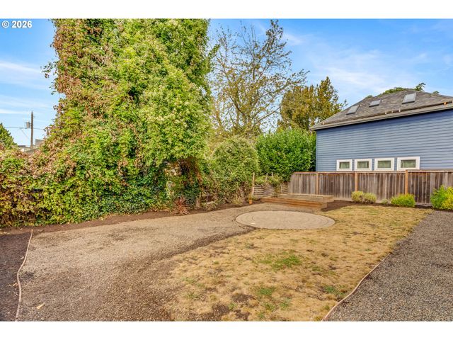4537 N KERBY Ave, Portland, OR 97217