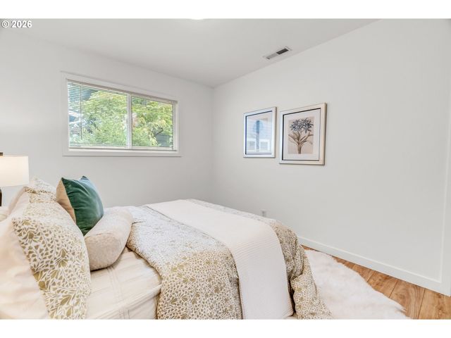 4537 N KERBY Ave, Portland, OR 97217