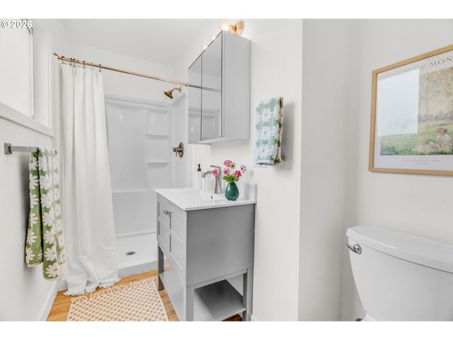 4537 N KERBY Ave, Portland, OR 97217