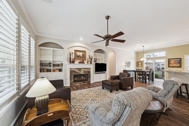 167 E Northcastle Circle, Conroe, TX 77384