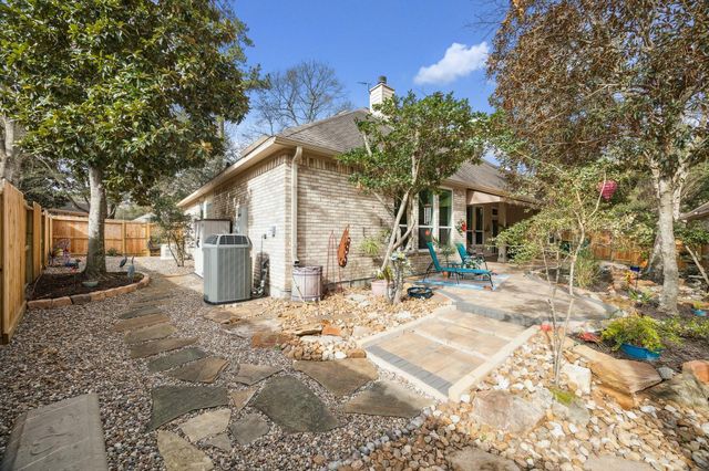 167 E Northcastle Circle, Conroe, TX 77384