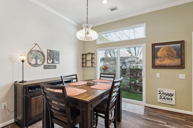 167 E Northcastle Circle, Conroe, TX 77384