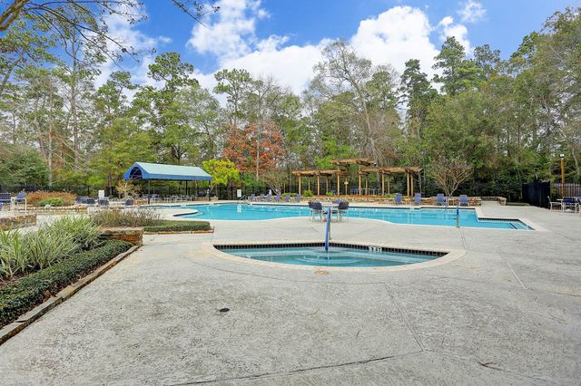 167 E Northcastle Circle, Conroe, TX 77384