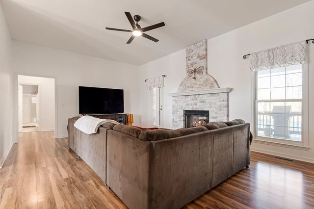 600 High Ridge Dr, Smyrna, TN 37167