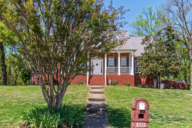600 High Ridge Dr, Smyrna, TN 37167