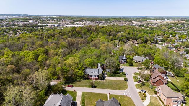 600 High Ridge Dr, Smyrna, TN 37167