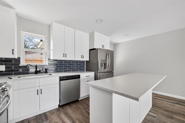 4106 White Street, Bacliff, TX 77518