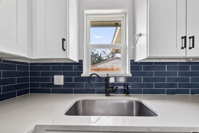 4106 White Street, Bacliff, TX 77518