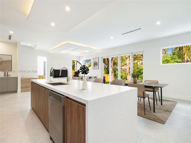 1709 SW 23rd St, Fort Lauderdale, FL 33315