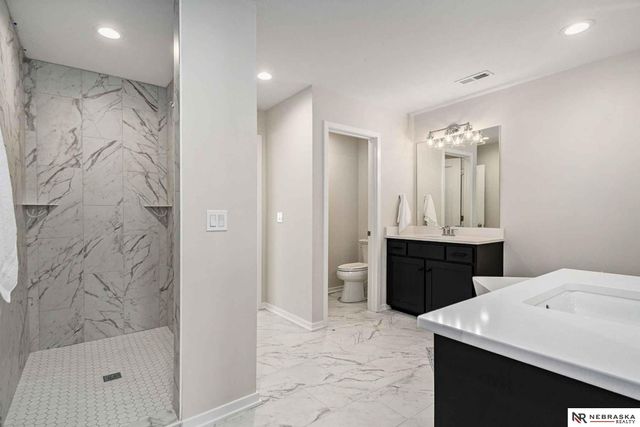 5417 N 205TH Street, Omaha, NE 68022