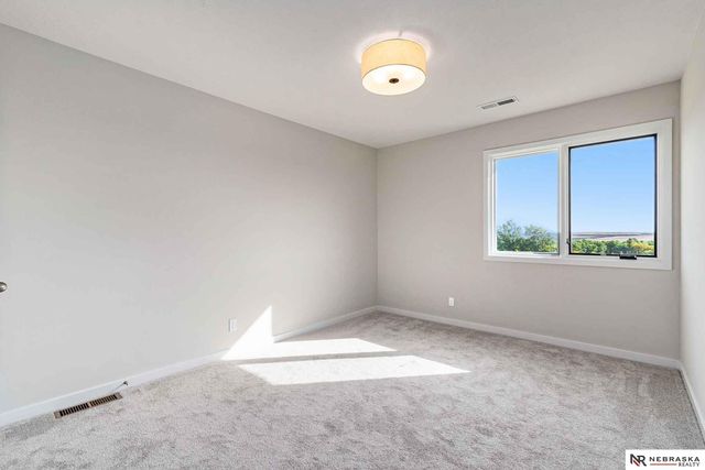 5417 N 205TH Street, Omaha, NE 68022