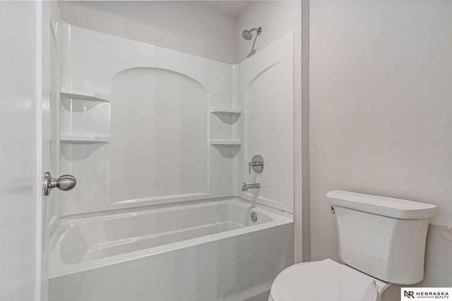 5417 N 205TH Street, Omaha, NE 68022