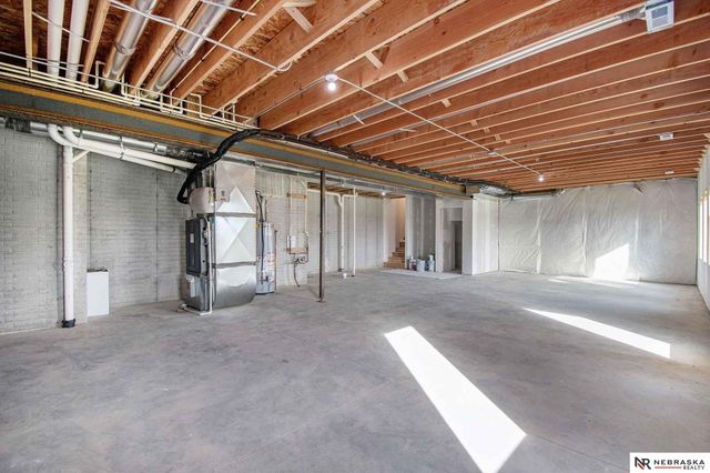 5417 N 205TH Street, Omaha, NE 68022