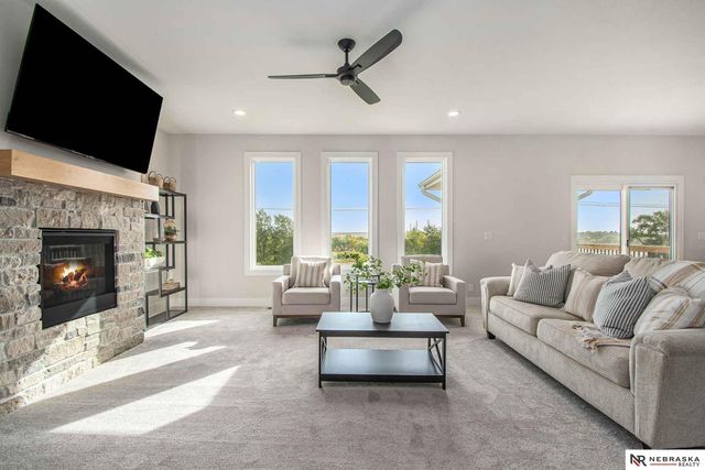 5417 N 205TH Street, Omaha, NE 68022