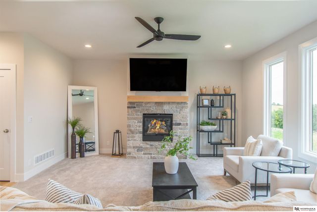 5417 N 205TH Street, Omaha, NE 68022