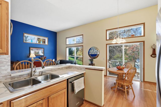 2794 Century Circle, Chanhassen, MN 55317