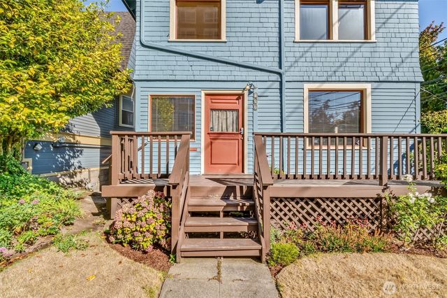700 Warren Avenue N, Seattle, WA 98109