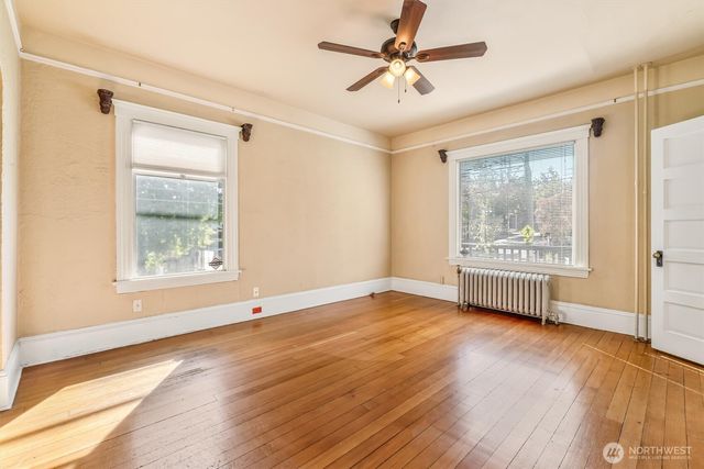 700 Warren Avenue N, Seattle, WA 98109