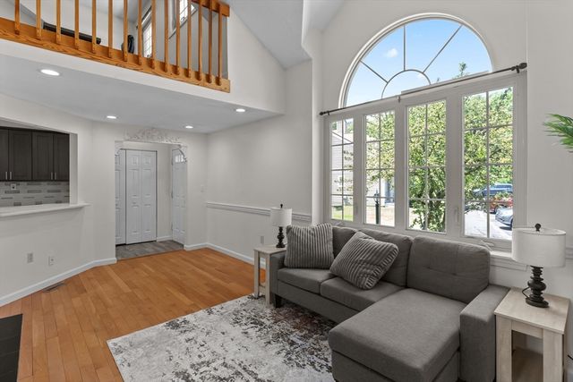 237 South St 43, Shrewsbury, MA 01545