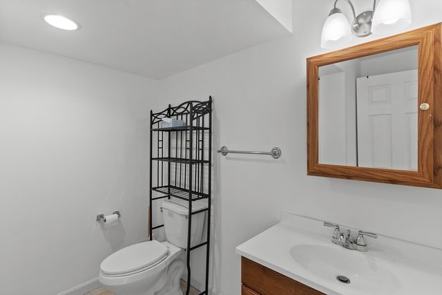 237 South St 43, Shrewsbury, MA 01545