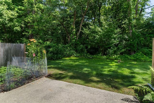 237 South St 43, Shrewsbury, MA 01545